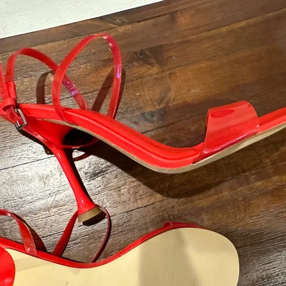 Marc Fisher Red Calisty Strappy Heeled Sandal Open Toe Size 7 - Picture 6 of 9